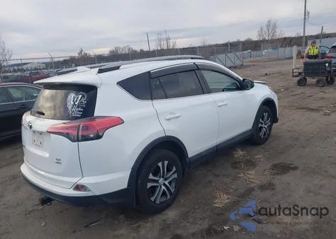 2017 Toyota Rav4 Le z USA, uszkodzony, nr VIN 2T3BFREV6HW603722